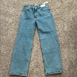 Abercrombie & Fitch Blue 90s Relaxed Jeans